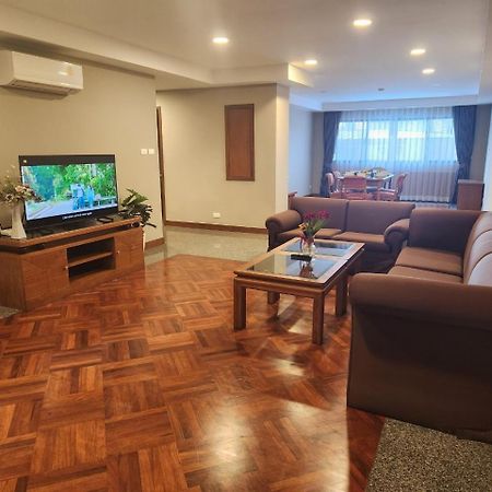 United Tower Thonglor By Aspira Apartment Bangkok Exterior foto