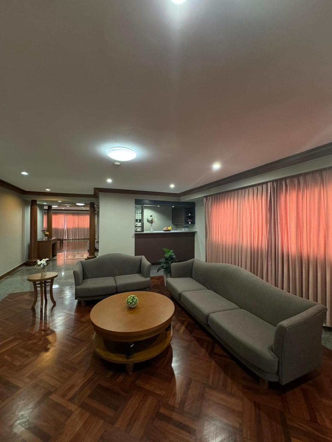 United Tower Thonglor By Aspira Apartment Bangkok Exterior foto