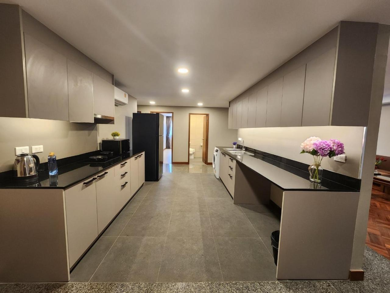 United Tower Thonglor By Aspira Apartment Bangkok Exterior foto